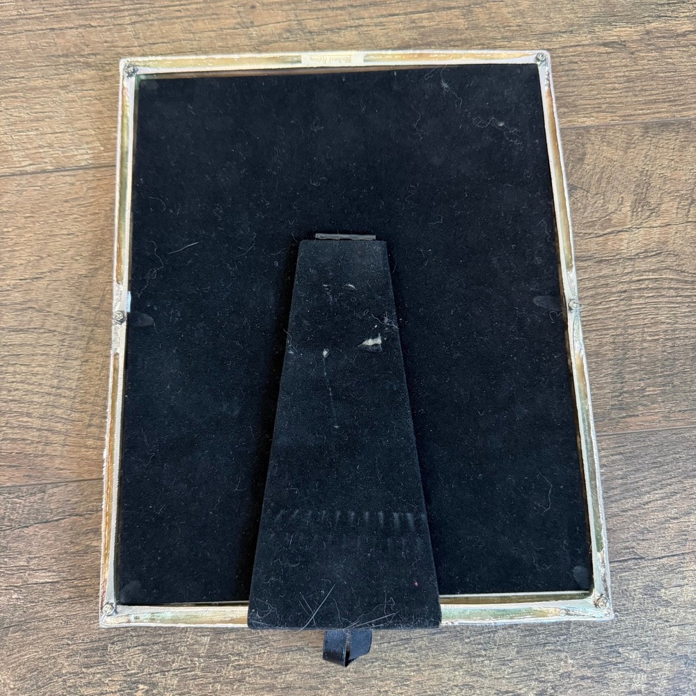 Handmade Artisan Hand In Hand Photo Frame  8x10 Silver - Picture 2 of 11